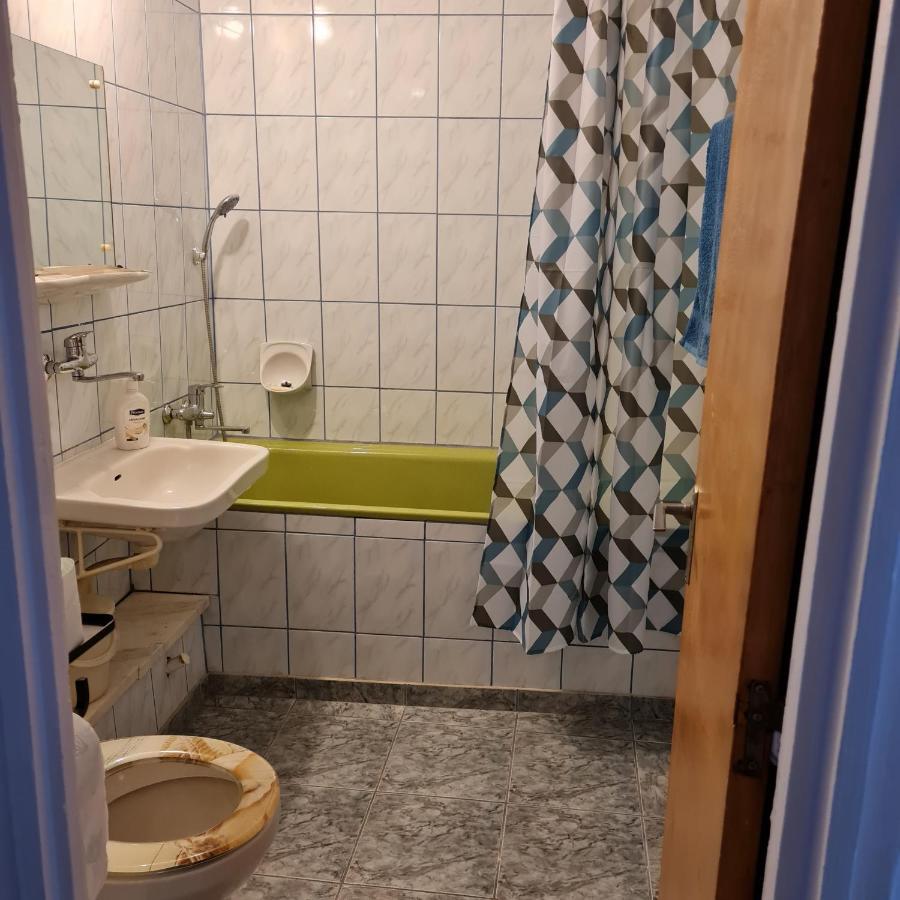 Apartament 2 Camere - Pitesti / 2-Rooms Apartment - Piteşti Eksteriør billede